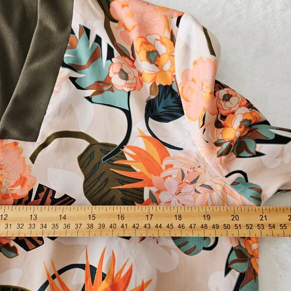 Stella & Dot Reversible Bomber Jacket Satin Olive Green Floral Zip Up Medium Fal - Picture 12 of 13